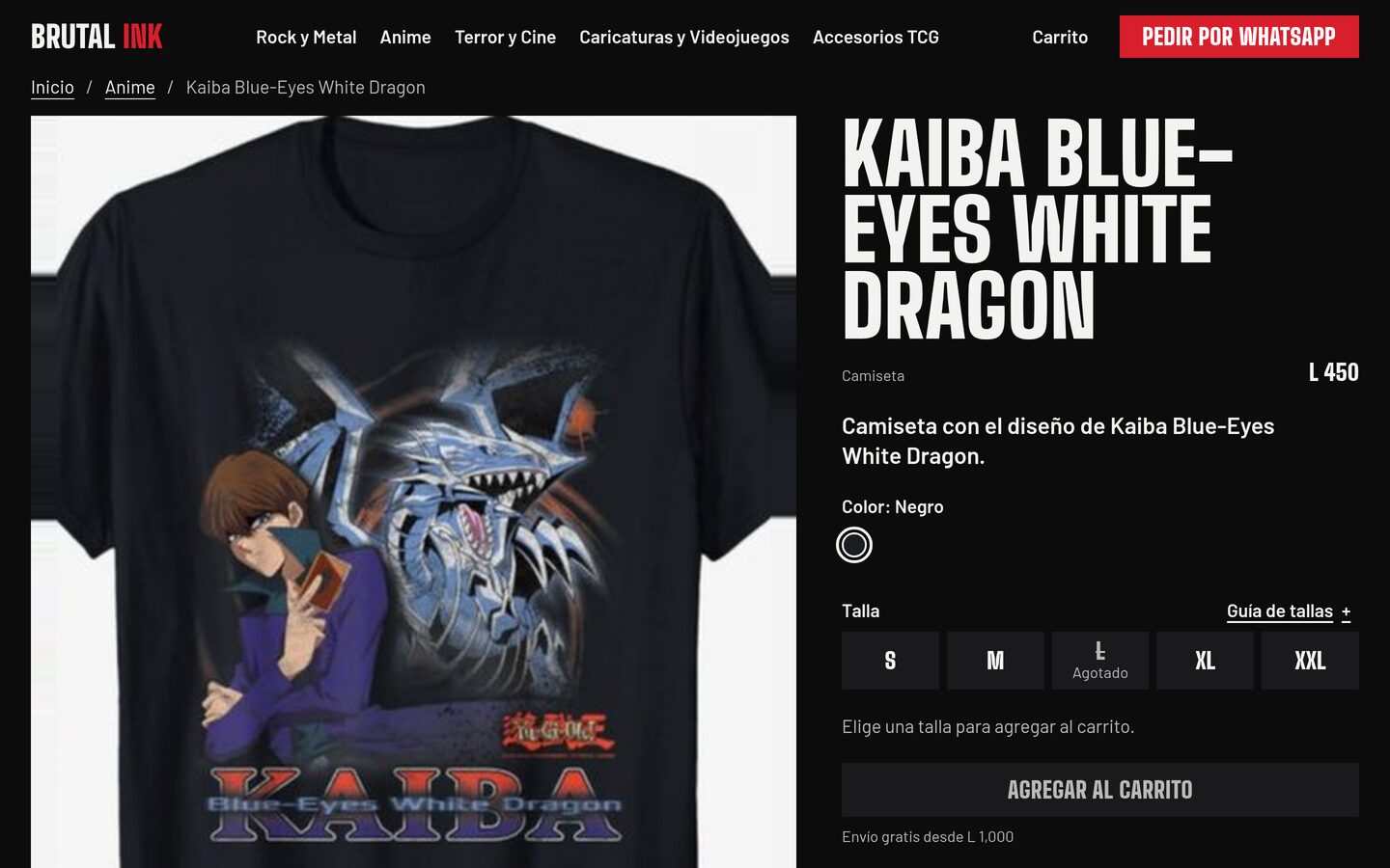 Página de producto en escritorio: la camiseta Kaiba Blue-Eyes White Dragon con el selector de color, las tallas S, M, XL y XXL, la talla L marcada como agotada y el botón Agregar al carrito con la nota “Envío gratis desde L 1,000”